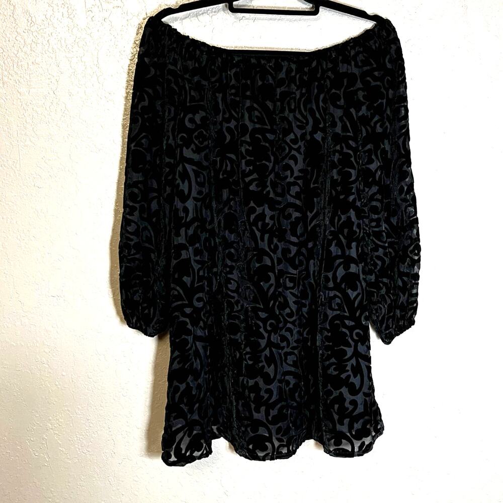 Ecote off shoulder velvet mini dress black medium burnout